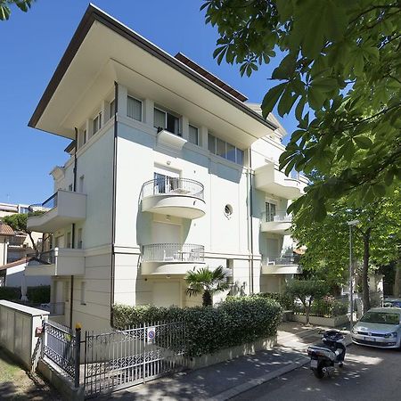 Residence Hamilton Riccione Exterior foto
