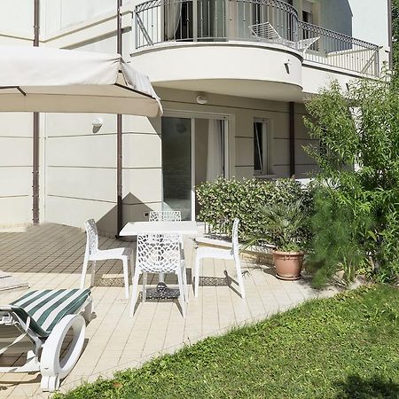 Residence Hamilton Riccione Exterior foto