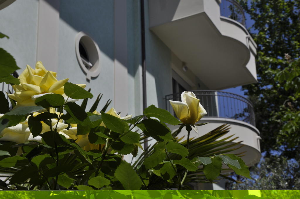 Residence Hamilton Riccione Exterior foto