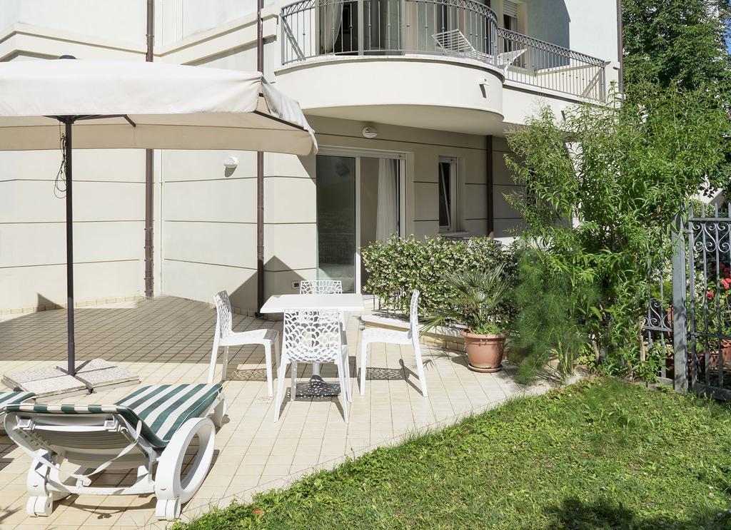 Residence Hamilton Riccione Exterior foto